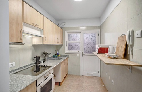 Candelaria House | Vacation Home "Casa Roberto" with Private Balcony, Shared Pool & Wi-Fi