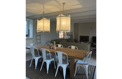 Sibiril House | Vacation home close to the beach