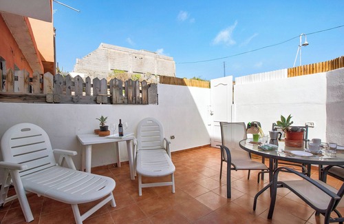 La Jaca Apartment | Vacation Home "Drago 6" with Sea View, Private Terrace & Wi-Fi