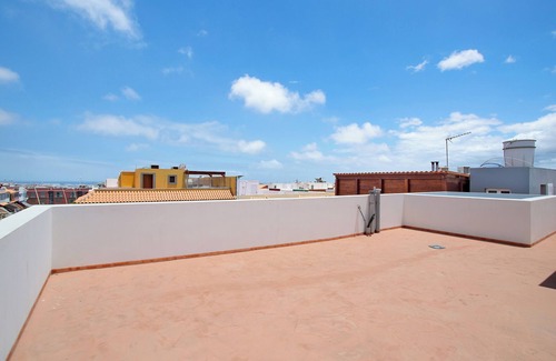 Cruce de Arinaga House | Vacation Home 'Villa Milena' with Sea View, Private Terrace and Wi-Fi