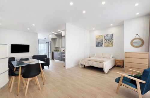 Punta del Hidalgo Apartment | Vacation Home "Loft Punta del Hidalgo" with Sea View, Balcony & Wi-Fi