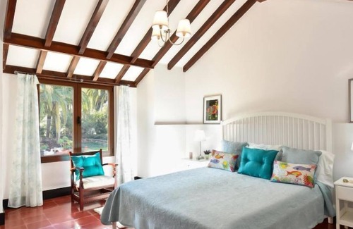 La Solana House | Vacation home Finca Madroñal with Pool 14p in Santa Brígida - 14 persons, 7 bedrooms