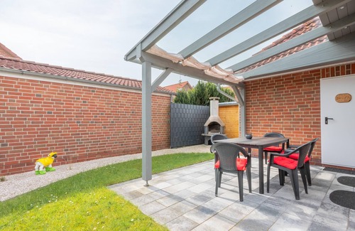 Norden Apartment | Vacation home for 4 people, with large terrace and garden, upscale furnishings