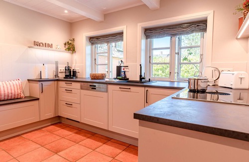 Oldsum House | Vacation home for 6 guests with 110m² in Oldsum (296422)