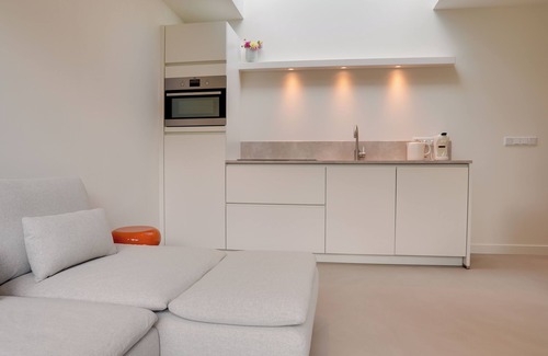 Oostkapelle House | Vacation home for 2 pers. 500 m from the beach