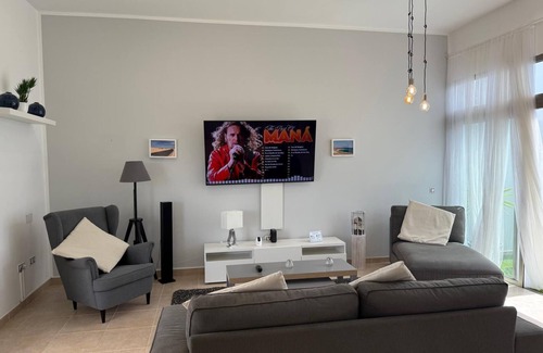 Costa de Antigua House | Vacation Home 'Fuerteventura Velvet Golf' with Private Pool, Wi-Fi and Air Conditioning