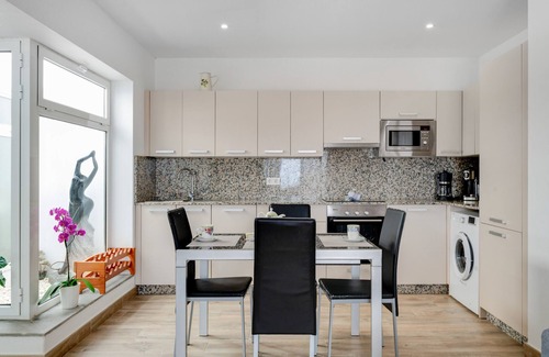 La Asomada House | Vacation Home 'Garten Apartment' with Sea View, Private Terrace and Wi-Fi