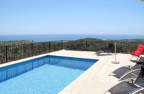 Peniscola House | Vacation home Grecia by Interhome