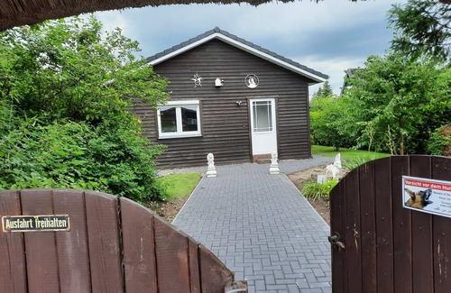 Bedekaspel House | Vacation home in the Großes Meer vacation region in the heart of ❤️ East Frisia