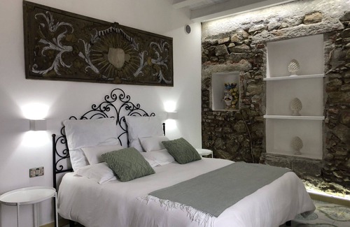 Naso House | Vacation Home in Capo D'orlando with 5 bedrooms sleeps 13