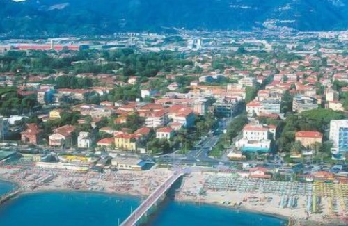 Massa House | Vacation home Il Gelso in Marina di Massa - 4 persons, 1 bedrooms