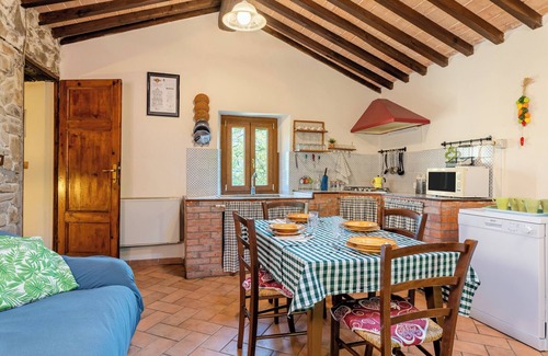 Aramo House | Vacation Home "Il Colletto Romantic Stonehouse" with Mountain View, Garden & Terrace