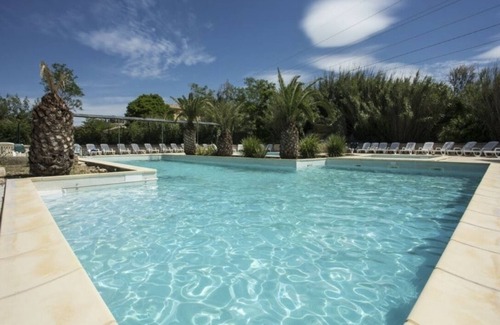 Arles House | Vacation home in a residence in the Camargue