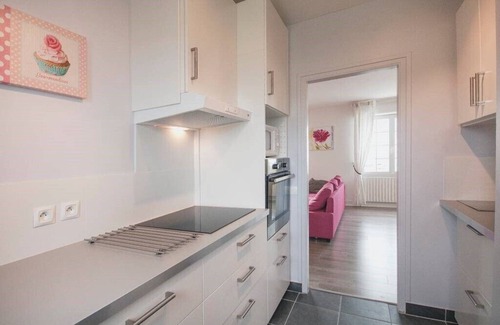 Plouescat House | Vacation home in Plouescat, sea view, feet in the water.