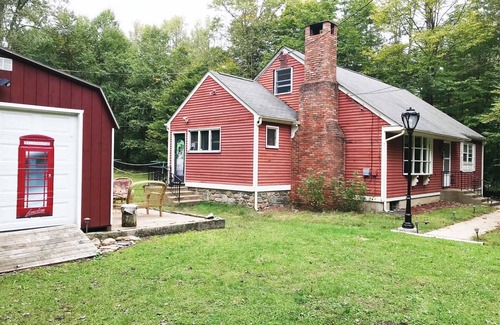 Thornhurst House | Vacation Home In Poconos on 80 acres! Private Lake