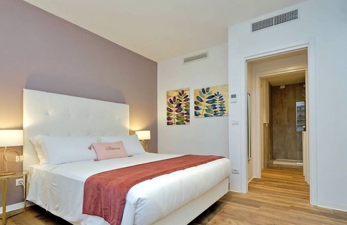 Rione XVI Ludovisi House | Vacation Home in Rome with 1 bedrooms sleeps 4