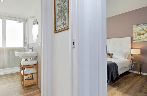 Rione XVI Ludovisi House | Vacation Home in Rome with 2 bedrooms sleeps 6