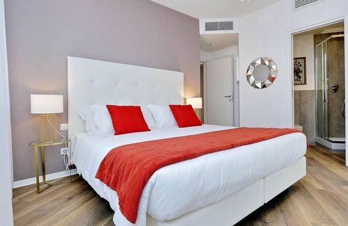 Rione XVI Ludovisi House | Vacation Home in Rome with 2 bedrooms sleeps 6