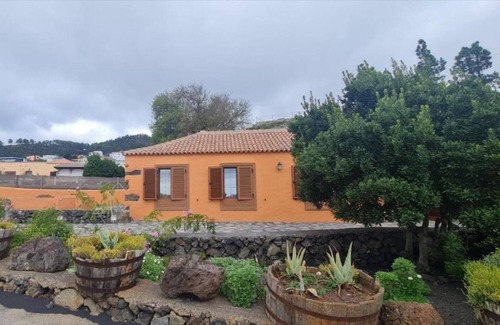 Fuencaliente de la Palma House | Vacation Home "La Bodega A" with Mountain View, Shared Terrace & Wi-Fi