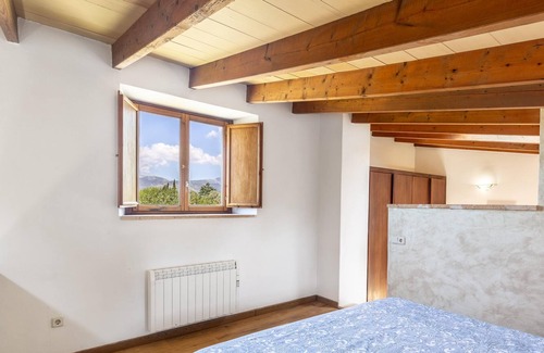 Binissalem House | Vacation Home "Le Petit Paradis" with Mountain View, Pool, Wi-Fi, A/C, Jacuzzi, Terrace & Garden