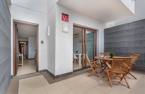 Puerto Calero House | Vacation Home 'Malpeis' with Sea View, Wi-Fi and Air Conditioning