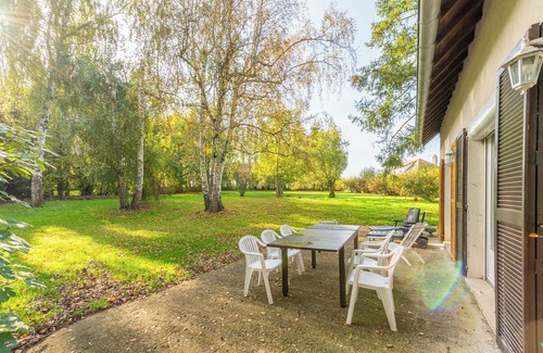 Saints House | Vacation Home "Moments Conviviaux À 20' De Disney" with 3 Private Terraces & Wi-Fi