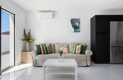 La Santa House | Vacation Home 'Neptuno' with Sea View, Wi-Fi and Air Conditioning