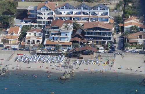 Province of Messina House | Vacation Home "Oasi Azzurra - Trilocale Standard" with Shared Pool & Shared Terraces