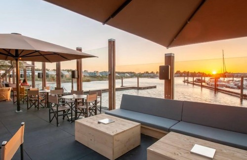 Tholen House | Vacation home Oesterdam Resort in Tholen - 6 persons, 3 bedrooms