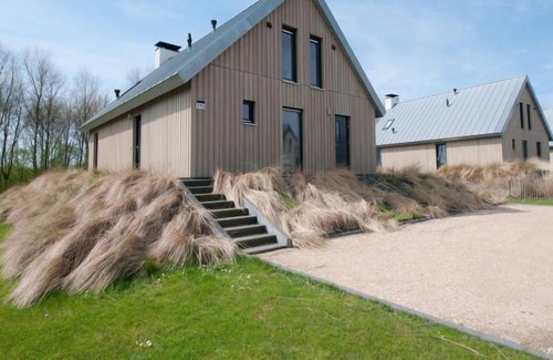 Tholen House | Vacation home Oesterdam Resort in Tholen - 12 persons, 6 bedrooms