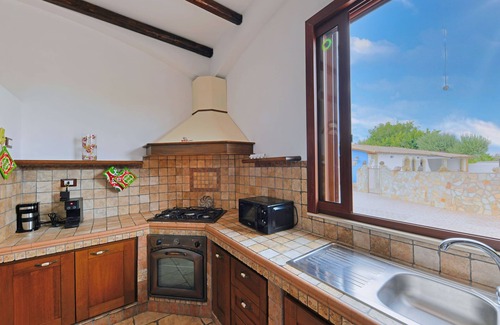 Syracuse House | Vacation home Parisi by Interhome