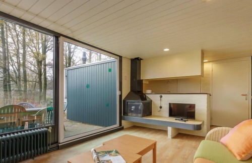Dalen House | Vacation home Park De Huttenheugte in Dalen - 5 persons, 3 bedrooms