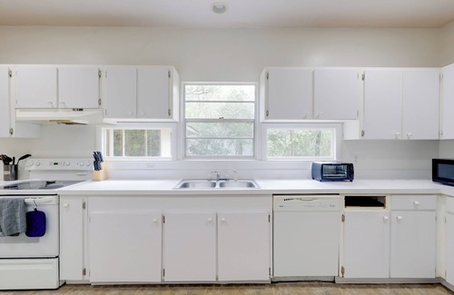 Gainesville House | Vacation Home Rental in Gainesville, Florida!