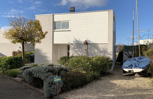 Kortgene Villa | Vacation home right on Lake Veere