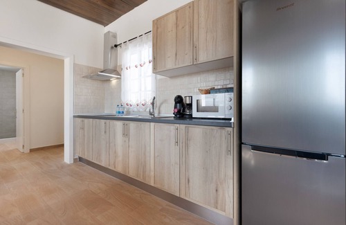 Tuineje House | Vacation Home 'Rincón Del Olivar' with Sea View, Wi-Fi and Air Conditioning
