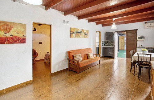 Ingenio House | Vacation Home "Rural Jovial" with Mountain View, Private Pool & Wi-Fi