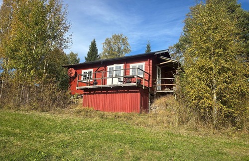 Sundsvall Municipality House | Vacation home Selina - Lake view & nature idyll near Sundsvall