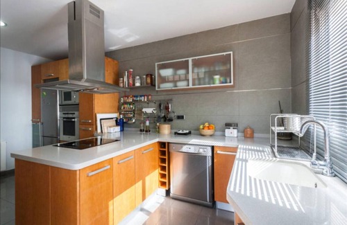 Chiva House | Vacation Home "Villa Morga Calicanto' with Private Pool, Private Terrace & Wi-Fi
