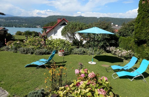 Augsdorf House | Vacation home with lake view and private pool 2 minutes away from Lake Wörtherse