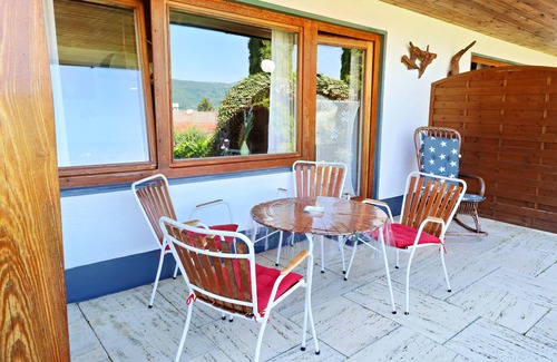 Augsdorf House | Vacation home with lake view and private pool 2 minutes away from Lake Wörtherse