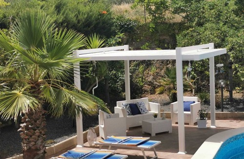 Racalmuto Villa | Vacation home with pool in an oasis of peace a few kilometers from the Valley of the Temples