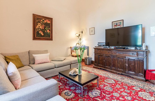 Chiusi House | Vacation home with pool and wellness.