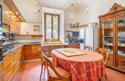 Chiusi House | Vacation home with pool and wellness.