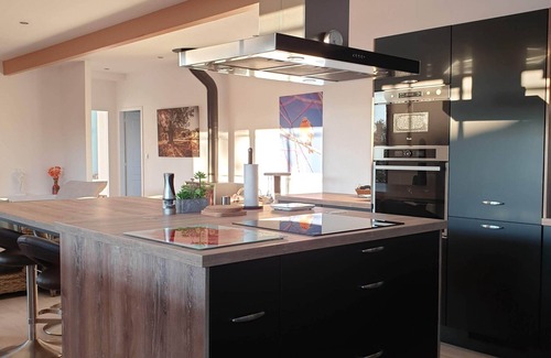 Joyeuse House | Vacation home with private swimming pool Rates for up to 8 people for up to 10 with extras