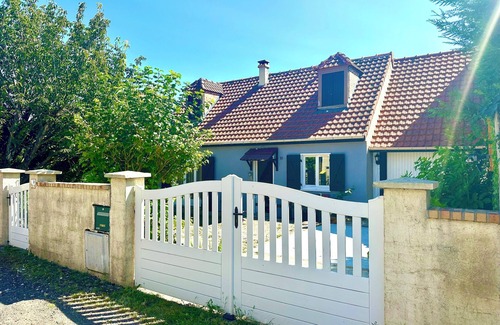 Monnerville House | Vacation House in Quiet Village, Welcome to our 3 bedroom countryside retreet