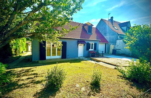 Monnerville House | Vacation House in Quiet Village, Welcome to our 3 bedroom countryside retreet
