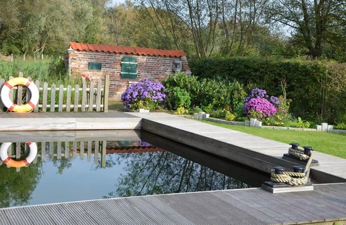 Varel House | Vacation in a historic house right on the Varel harbor!