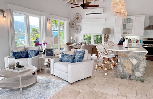 Peterborg Villa | Vacation in Paradise at Island Time Villa!