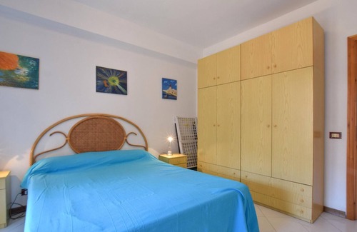 Villagonia Apartment | Vacation in Sicily, just a few meters from the sea, in this practical vacation apartment.