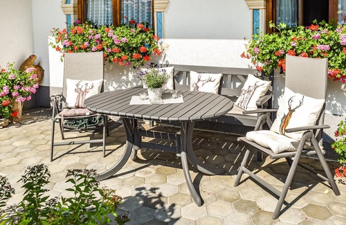 Bichlbach Apartment | Vacation in the mountains in the inn near the Zugspitze.